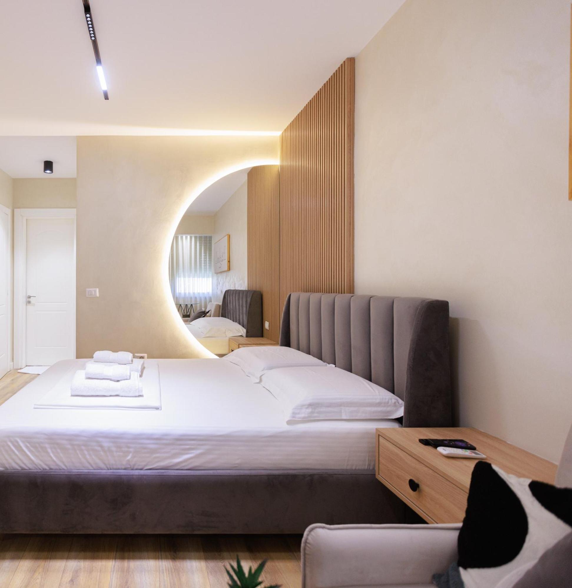 Syncron Apartments In The Center Of טיראנה מראה חיצוני תמונה